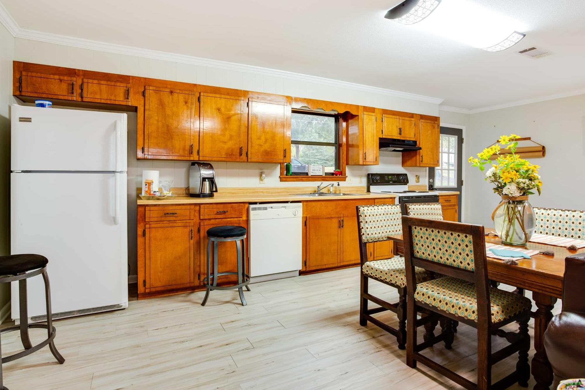 Doyline Cottage With Large Porch And Lake Access! Екстер'єр фото