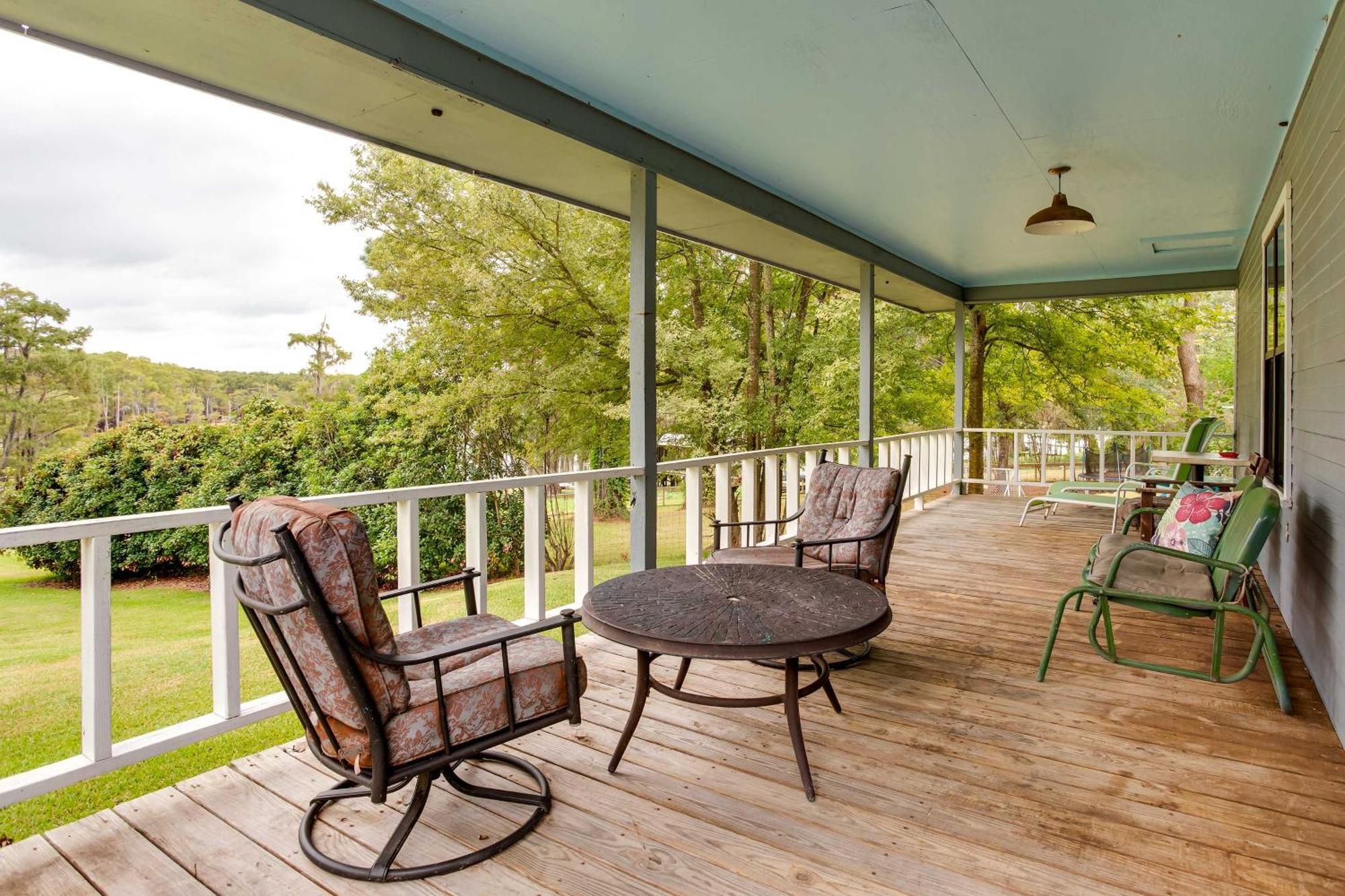 Doyline Cottage With Large Porch And Lake Access! Екстер'єр фото